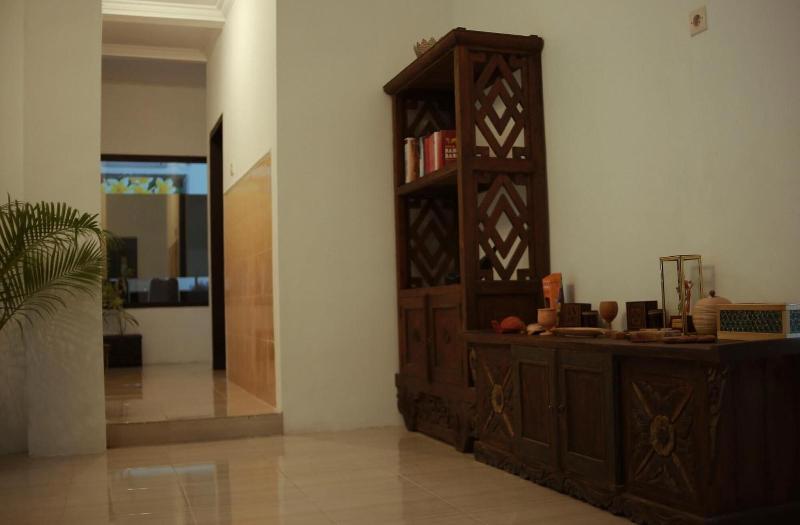 De Lungguh Family Homestay