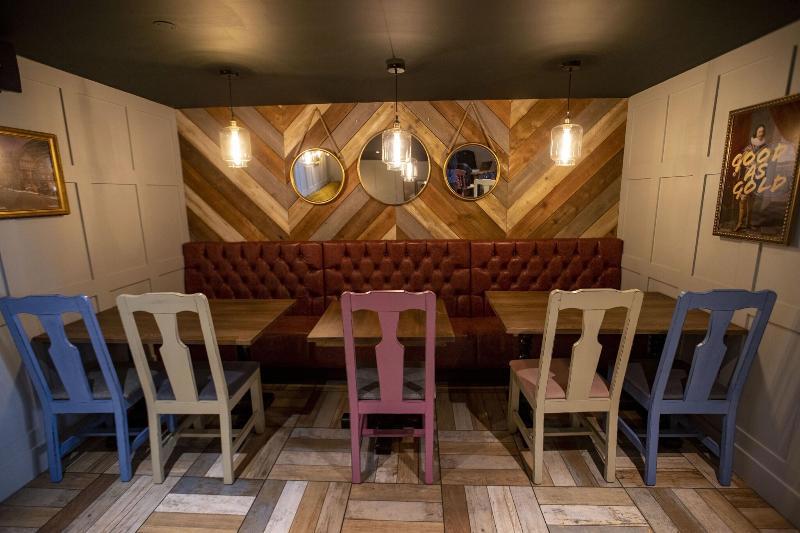 The Waverley Hotel