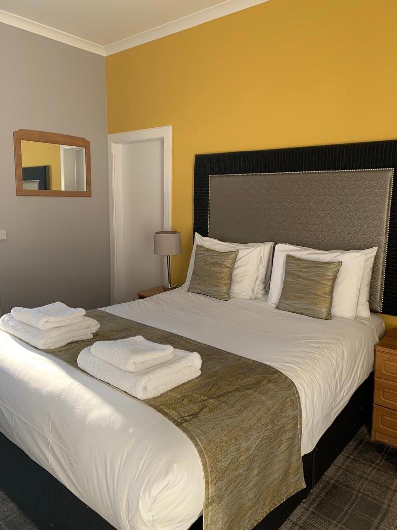 The Waverley Hotel