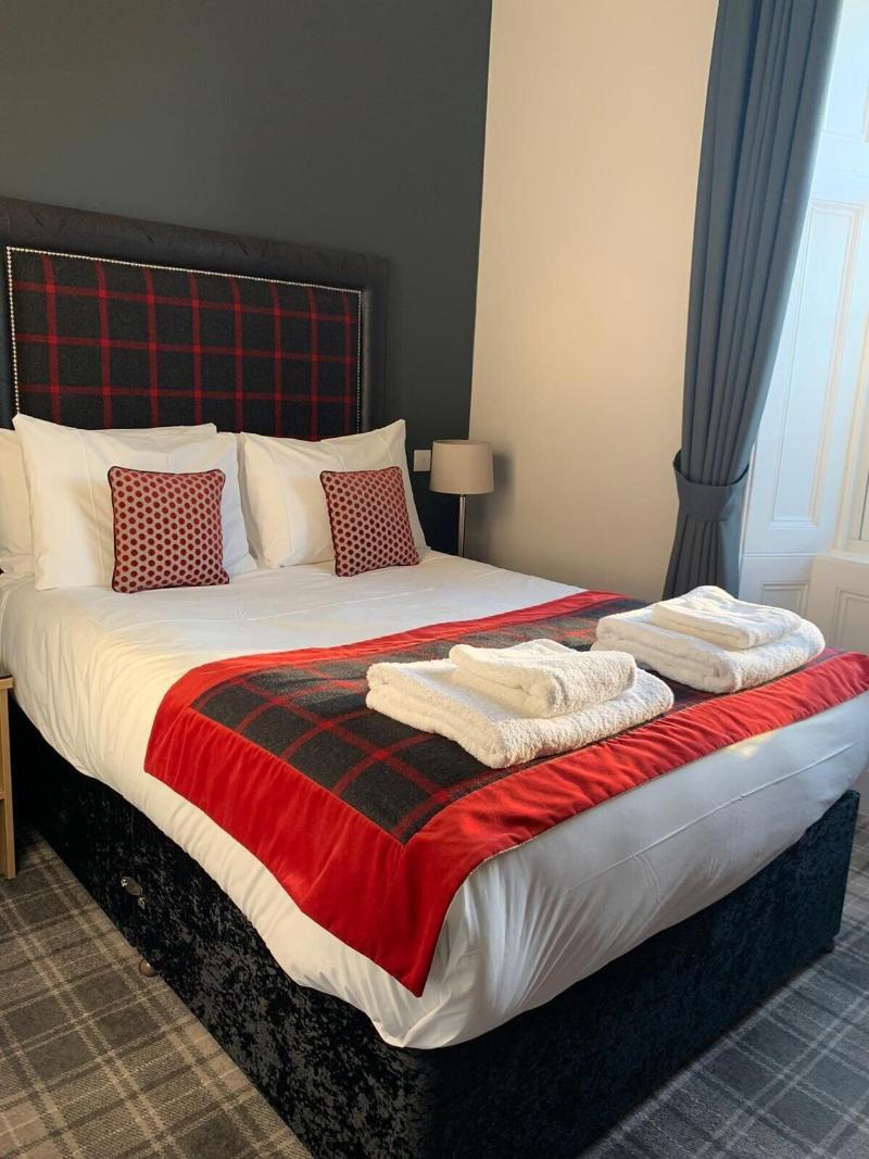 The Waverley Hotel