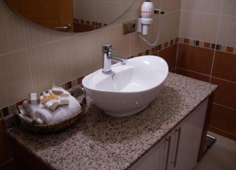 Bc Burhan Cacan Hotel & Spa & Cafe