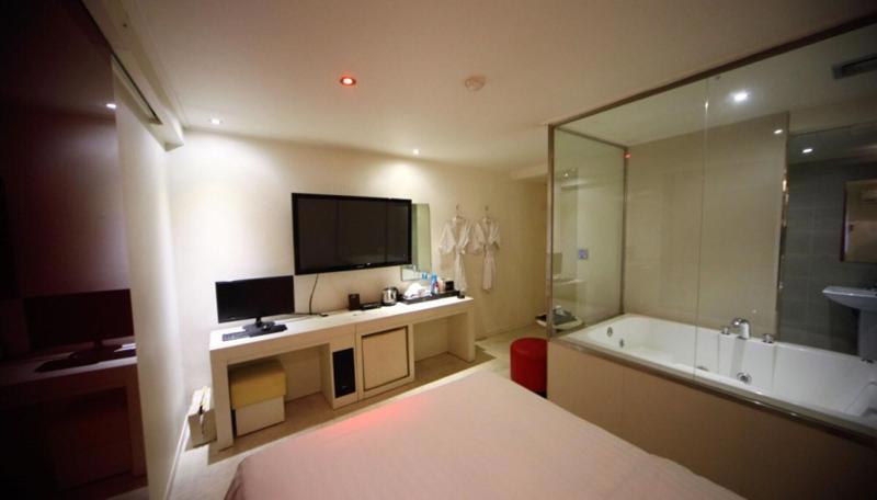 Gugi Motel