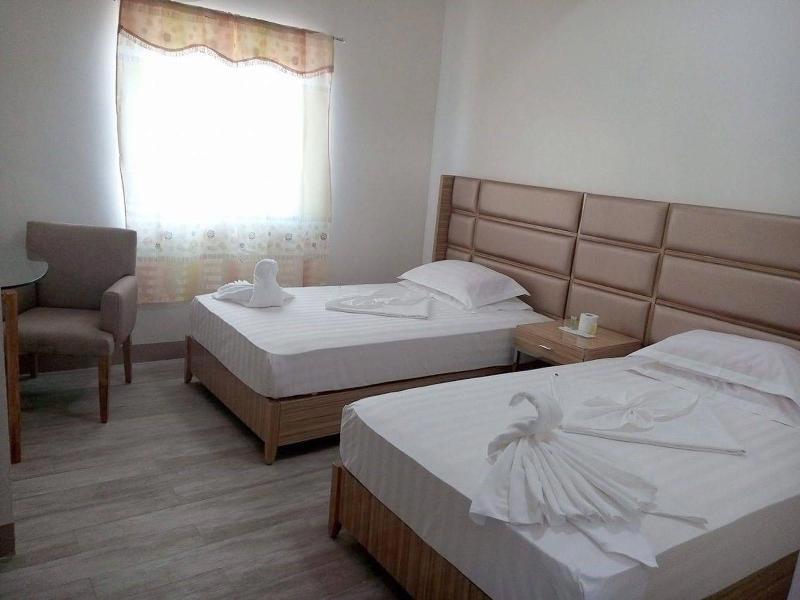 Meaco Hotel - Calbayog