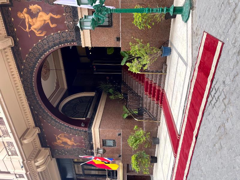 Cosmopolitan Hotel