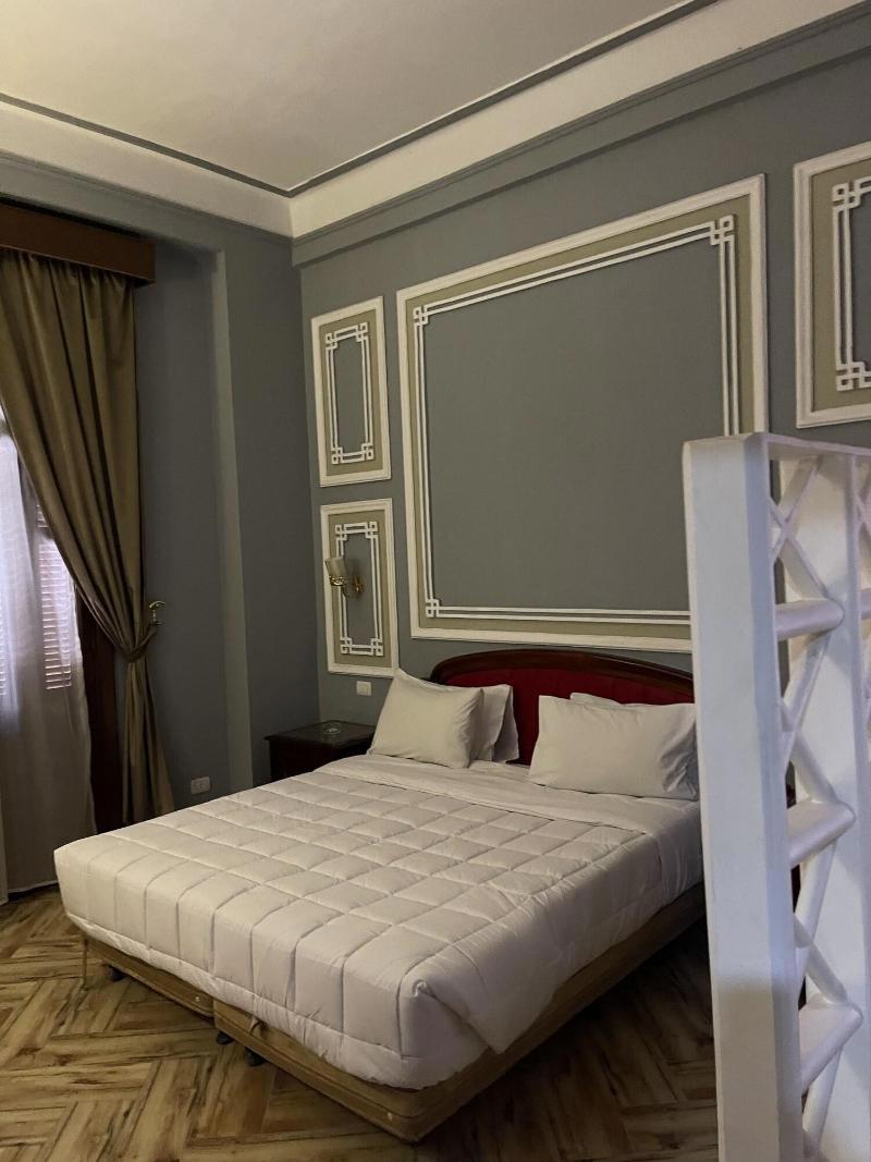 Cosmopolitan Hotel