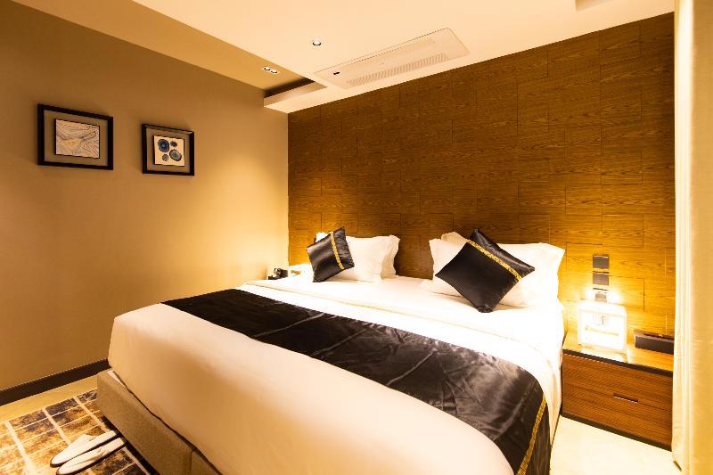 Blackwood Hotel And Apartments