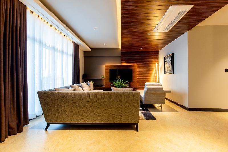Blackwood Hotel And Apartments