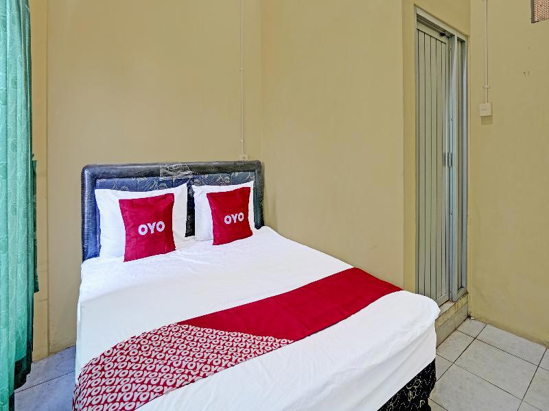 Oyo 91572 Kost Esklusif Barokah
