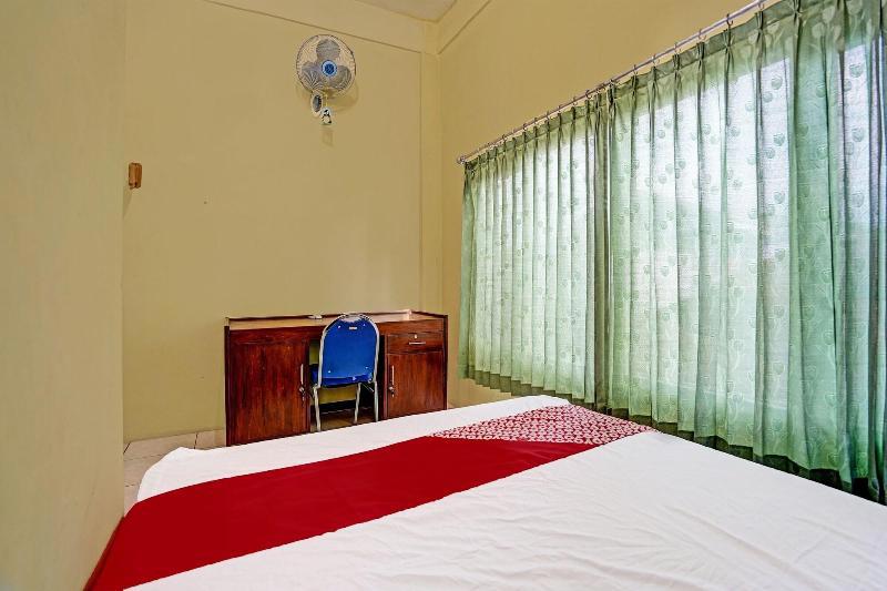 Oyo 91572 Kost Esklusif Barokah