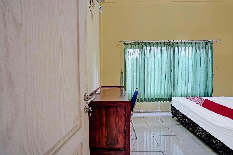 Oyo 91572 Kost Esklusif Barokah