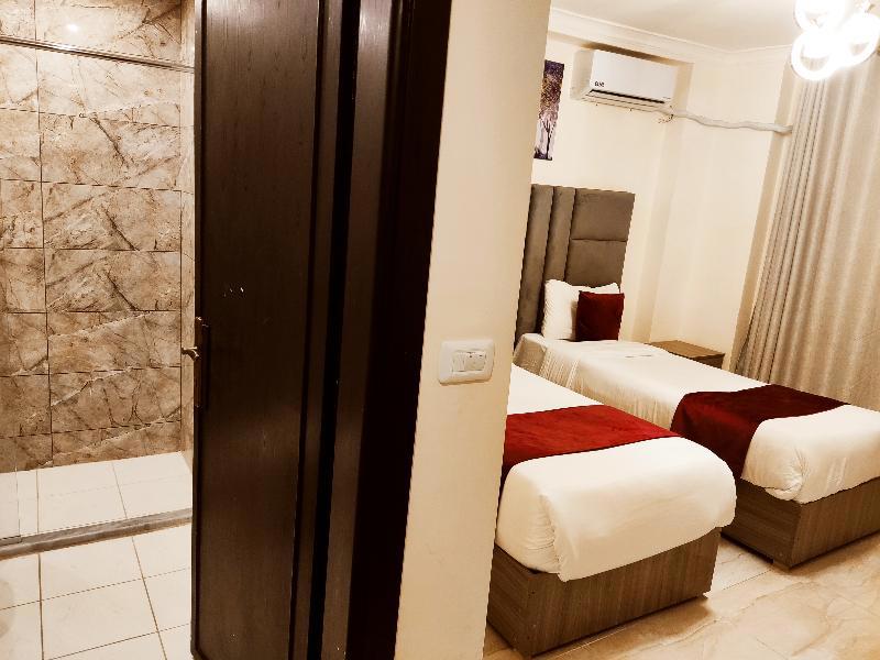 Golden Hotel
