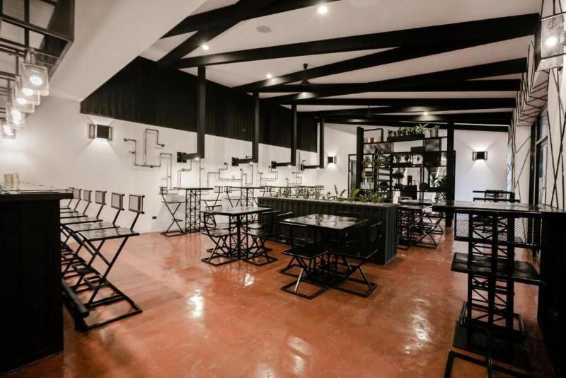 D La Torre Hotel