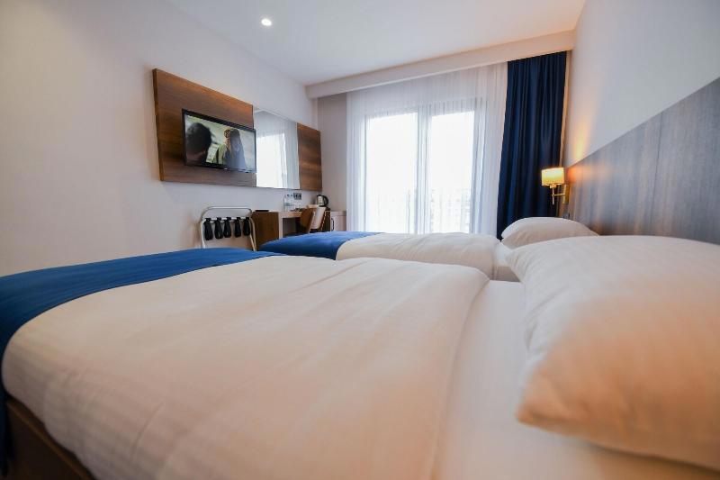 Ref Inn Hotel galeri fotoğrafı