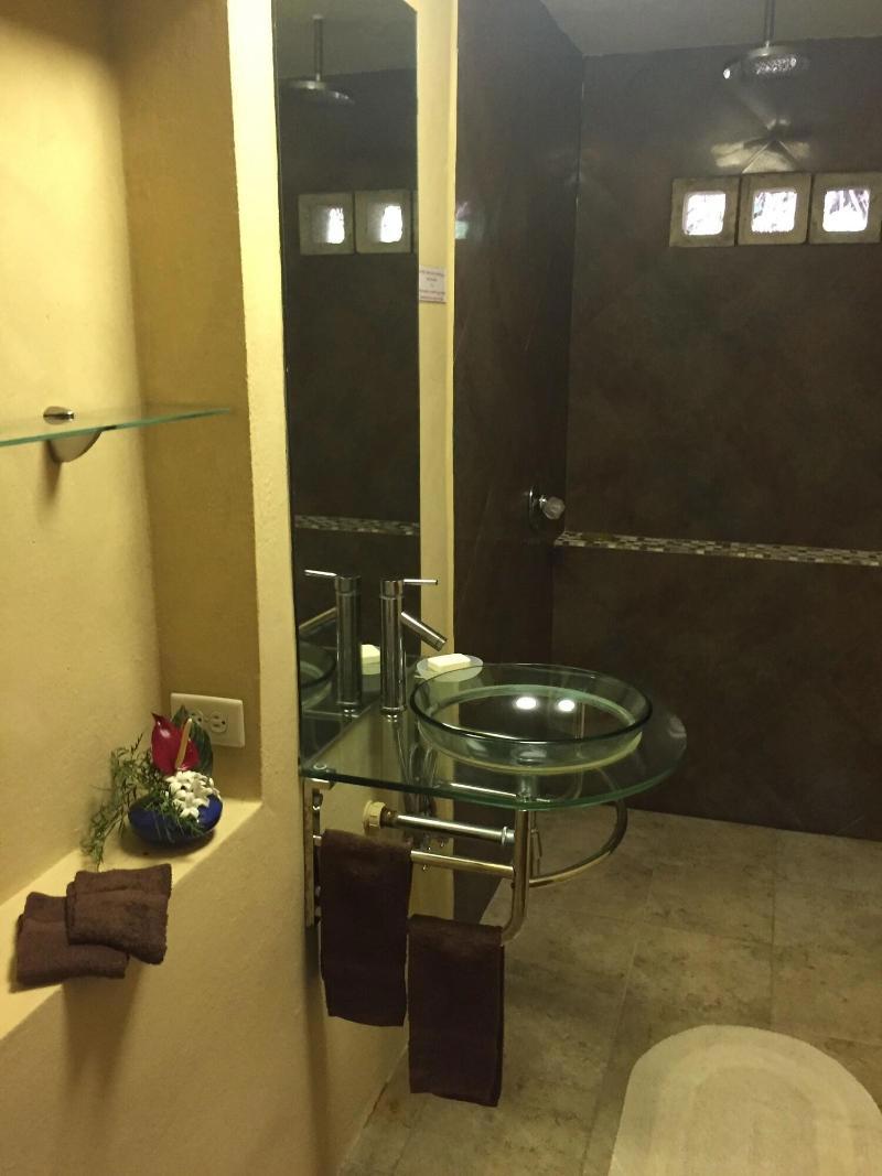 El Pequea O Hotel