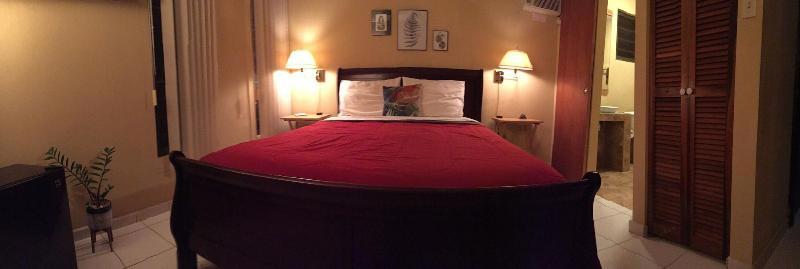 El Pequea O Hotel