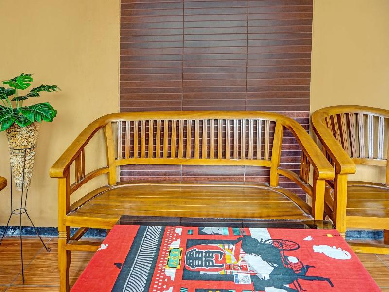 Oyo Life 91814 Griya Asoka Syariah