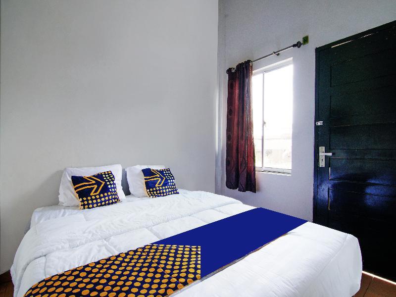 Spot On 91598 Oklahoma Homestay Syariah