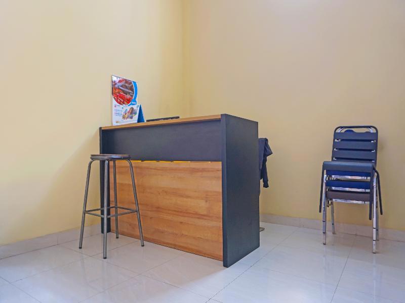 Oyo 91668 Homestay Anitha Syariah Makassar