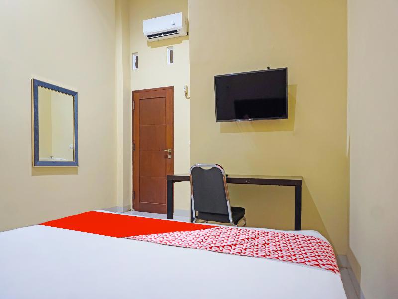 Oyo 91668 Homestay Anitha Syariah Makassar