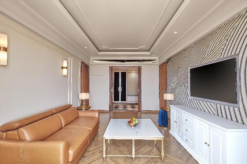 Doubletree By Hilton Varanasi