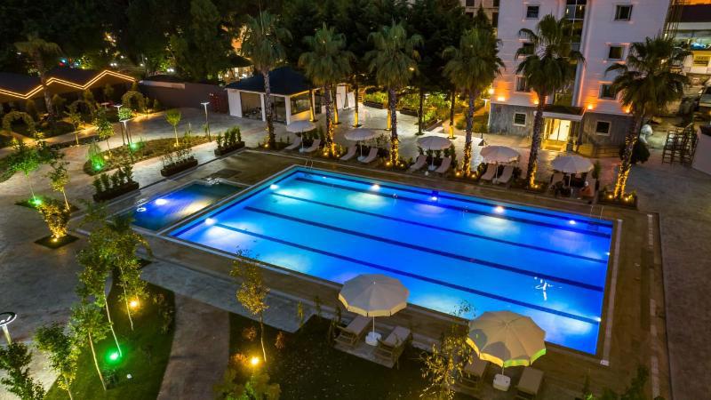 Green Palace Suite Hotel