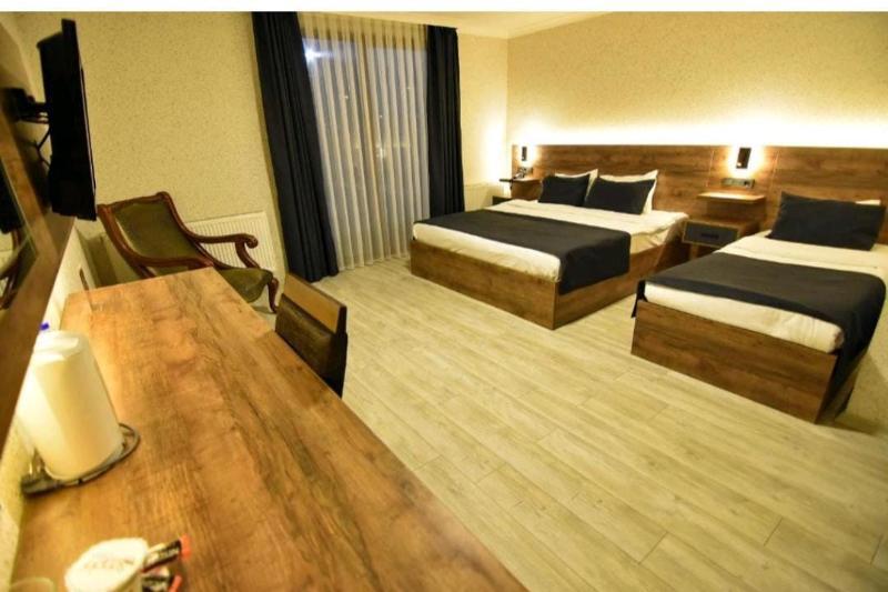 Green Palace Suite Hotel