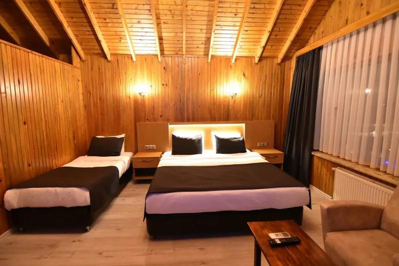 Green Palace Suite Hotel
