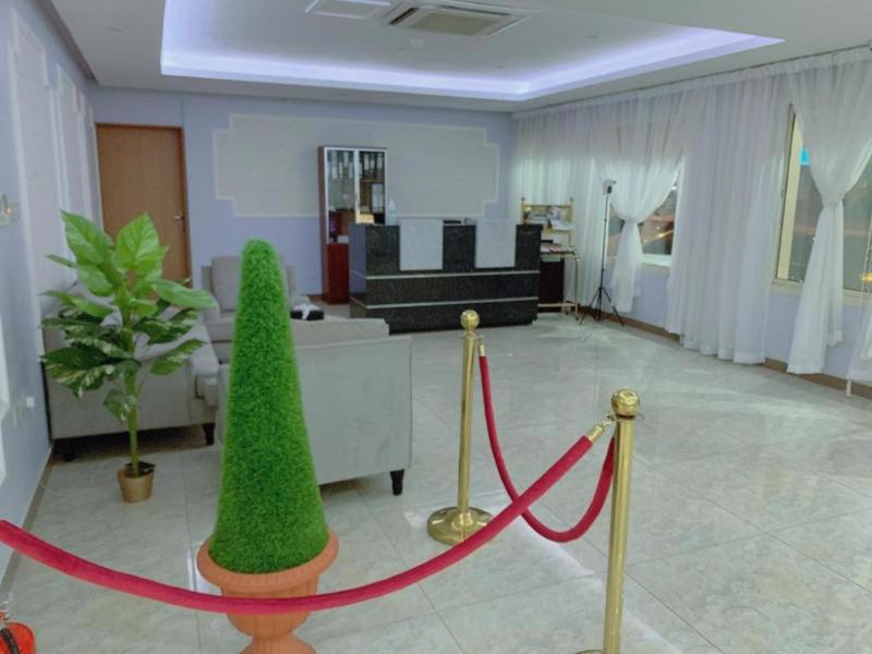 Al Muteb Suites Al Yasmeen