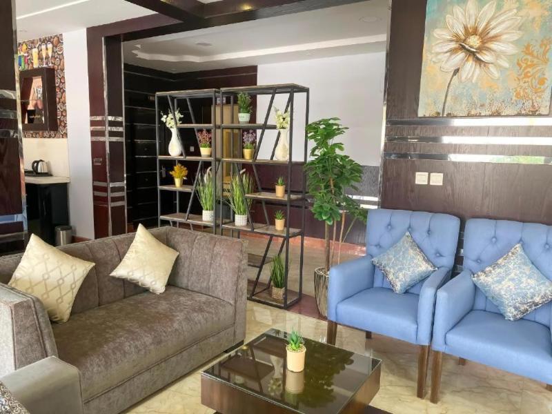 Al Muteb Suites Al Munsiyah