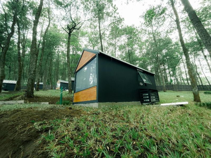 Bobocabin Coban Rondo Malang