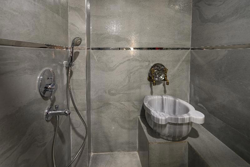 Hotel Kurucesme Business