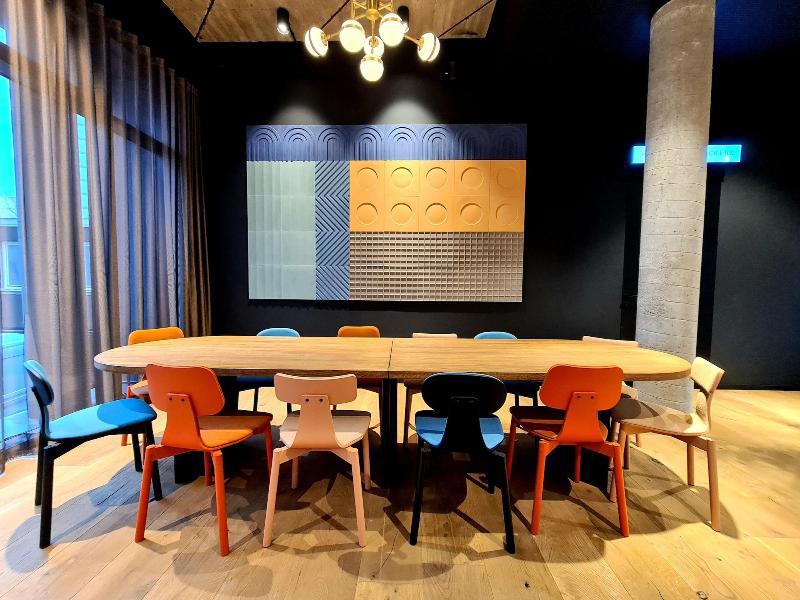 KONCEPT Hotel International galeri fotoğrafı