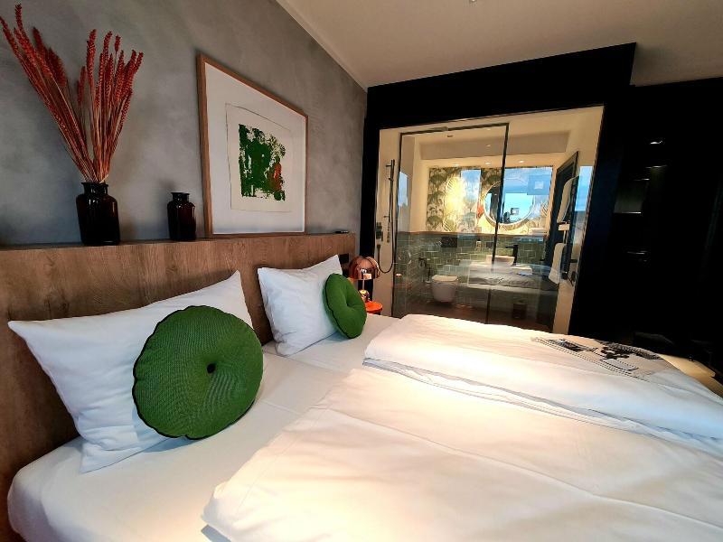 KONCEPT Hotel International galeri fotoğrafı