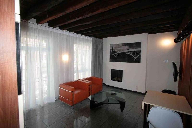 Amosa Liege City Centre Apart Regence 17