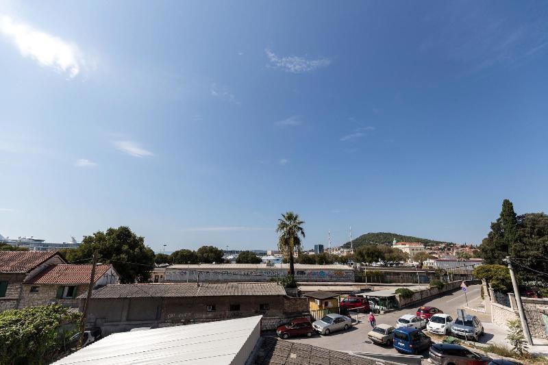 Apinelo Port Rooms