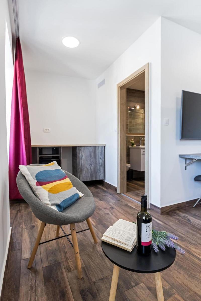 Apinelo Port Rooms