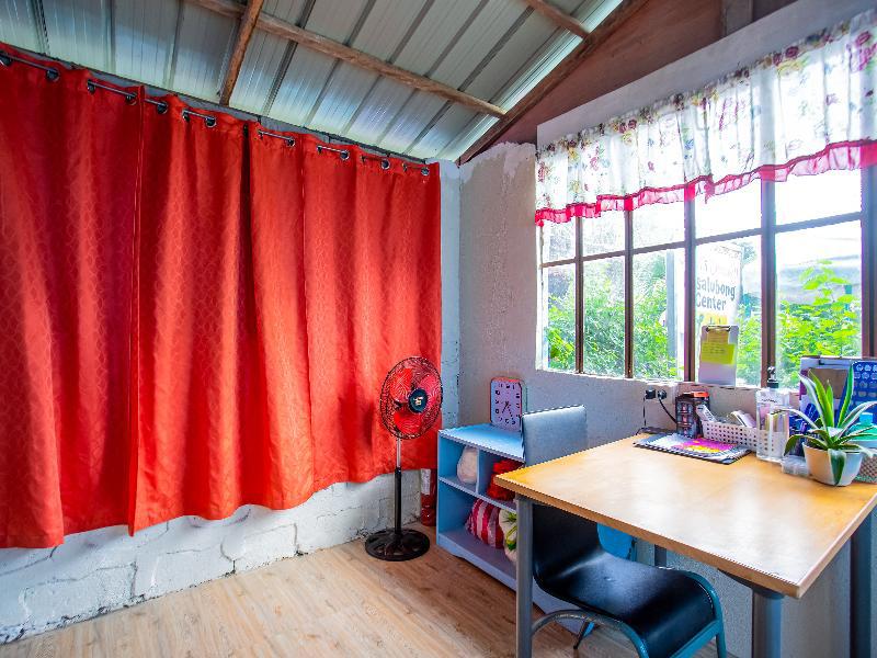 Oyo 814 Laurien's Budget Hotel