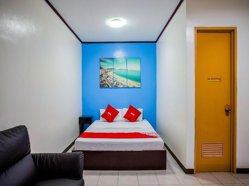 Oyo 814 Laurien's Budget Hotel