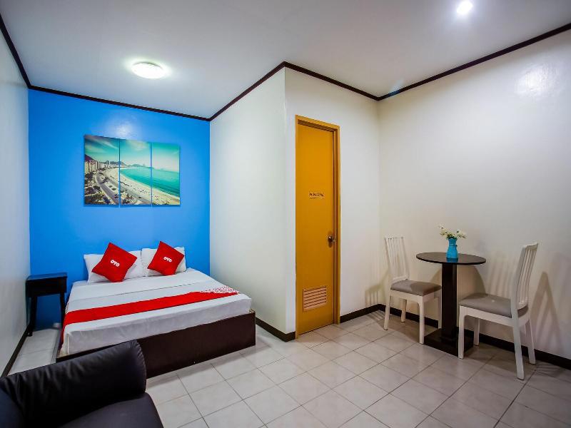 Oyo 814 Laurien's Budget Hotel