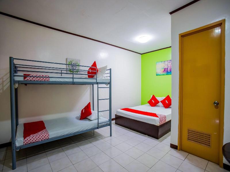 Oyo 814 Laurien's Budget Hotel