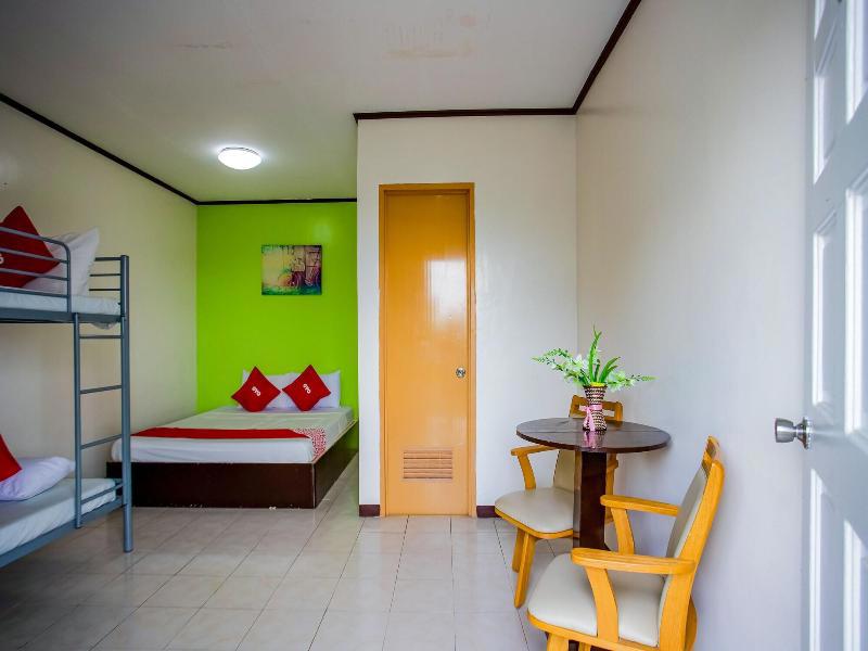 Oyo 814 Laurien's Budget Hotel