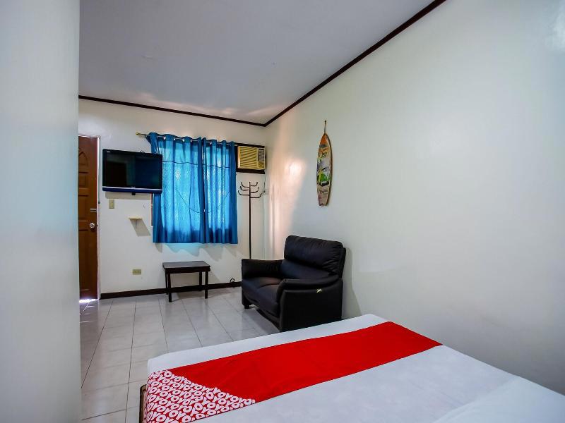 Oyo 814 Laurien's Budget Hotel