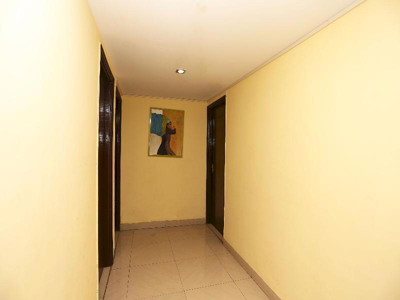 Oyo 10685 Hotel Centre Point