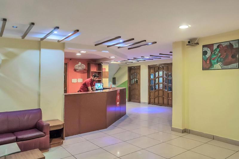 Oyo 10685 Hotel Centre Point
