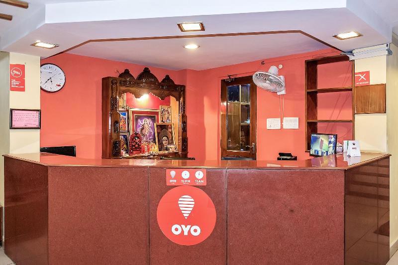 Oyo 10685 Hotel Centre Point