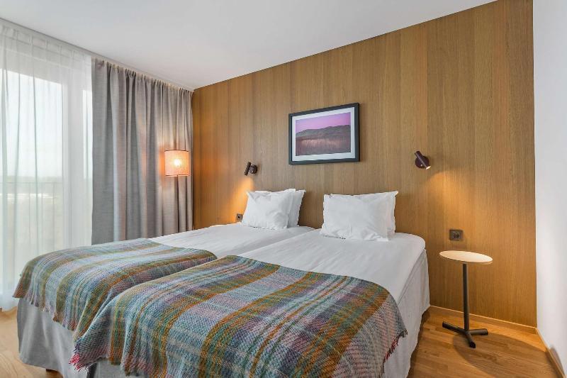 Ten Hotel