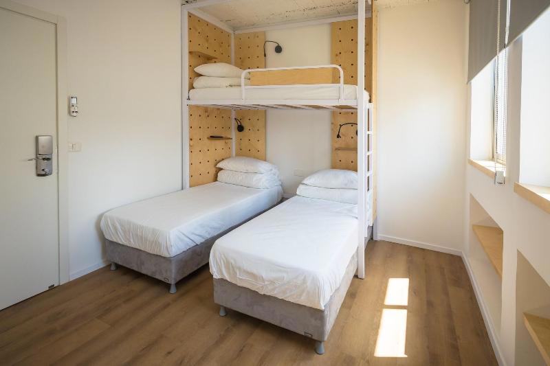 Gia Home - Hostel