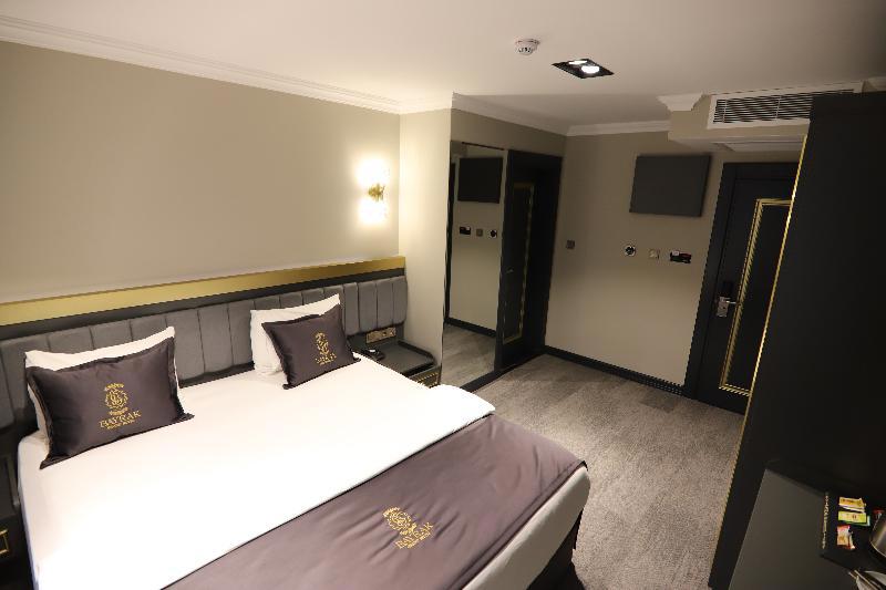 Bayrak Grand Hotel