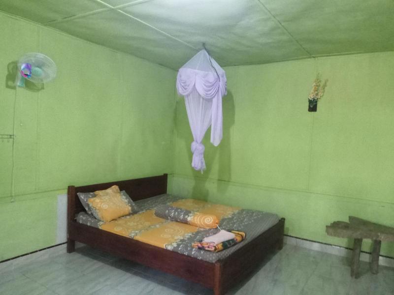 Tangkahan Inn