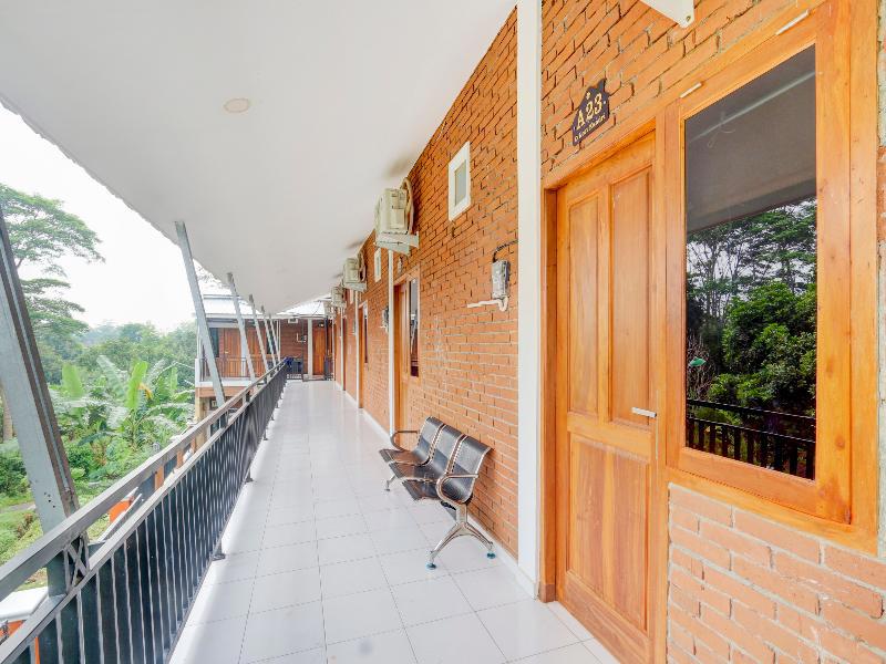 D Kost In Kandri Semarang